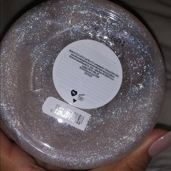 PINK unicorn glow scrub 🦄 - Picture 2 of 4